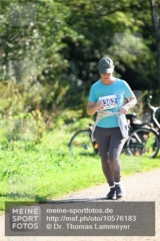 27.09.2026 - 35. Volkslauf durch das schöne Alstertal Dr. Thomas Lammeyer http://msf.ph/oto/10576183 27.09.2026 11:41:32 Laufen 362 meine-sportfotos.de