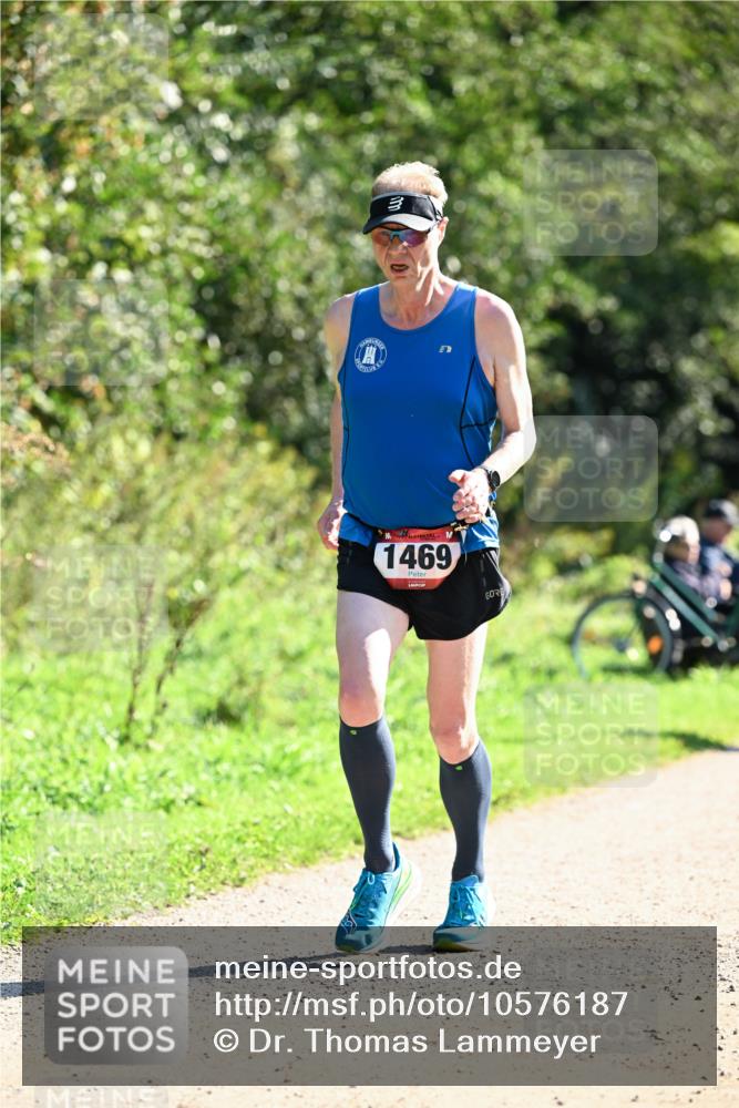 27.09.2026 - 35. Volkslauf durch das schöne Alstertal Dr. Thomas Lammeyer http://msf.ph/oto/10576187 27.09.2026 11:41:38 Laufen 1469, 60 meine-sportfotos.de