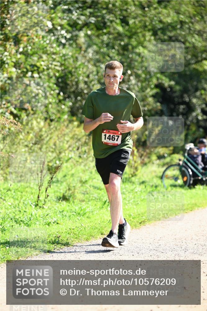 27.09.2026 - 35. Volkslauf durch das schöne Alstertal Dr. Thomas Lammeyer http://msf.ph/oto/10576209 27.09.2026 11:41:46 Laufen 1467 meine-sportfotos.de