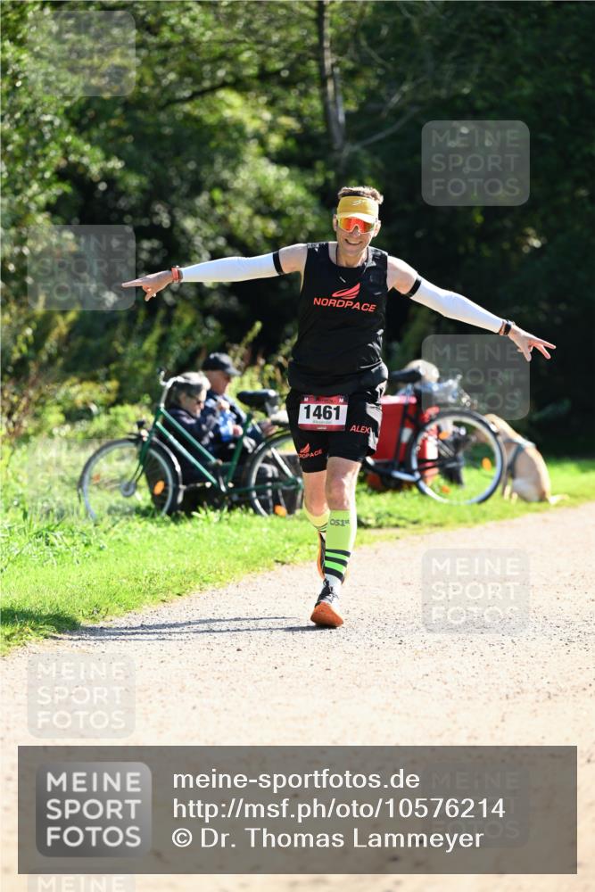 27.09.2026 - 35. Volkslauf durch das schöne Alstertal Dr. Thomas Lammeyer http://msf.ph/oto/10576214 27.09.2026 11:41:55 Laufen 1461, 1 meine-sportfotos.de