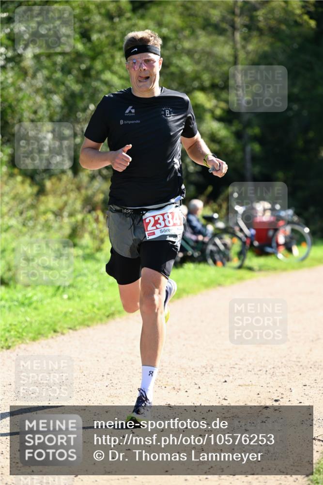 27.09.2026 - 35. Volkslauf durch das schöne Alstertal Dr. Thomas Lammeyer http://msf.ph/oto/10576253 27.09.2026 11:42:27 Laufen 2384, 20 meine-sportfotos.de