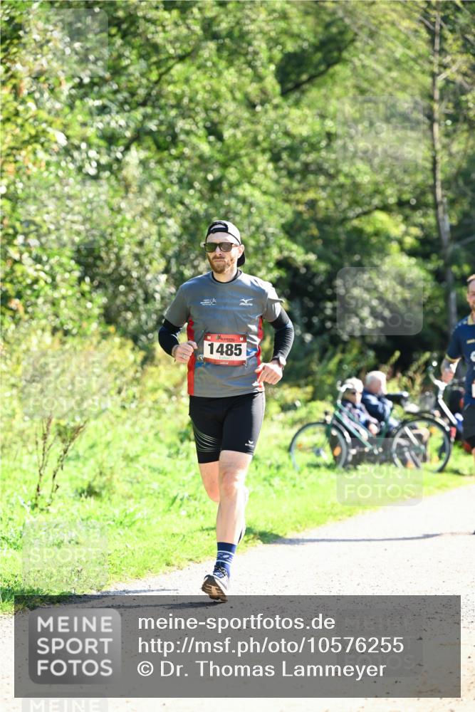 27.09.2026 - 35. Volkslauf durch das schöne Alstertal Dr. Thomas Lammeyer http://msf.ph/oto/10576255 27.09.2026 11:42:35 Laufen 1485 meine-sportfotos.de