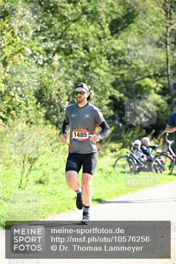 27.09.2026 - 35. Volkslauf durch das schöne Alstertal Dr. Thomas Lammeyer http://msf.ph/oto/10576256 27.09.2026 11:42:35 Laufen 1485 meine-sportfotos.de