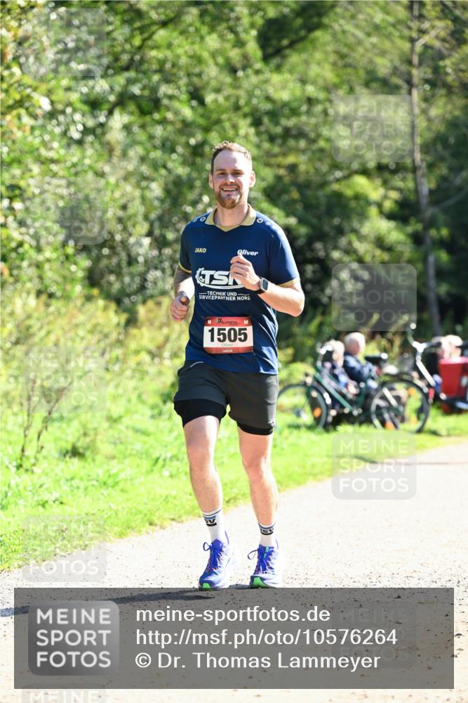 27.09.2026 - 35. Volkslauf durch das schöne Alstertal Dr. Thomas Lammeyer http://msf.ph/oto/10576264 27.09.2026 11:42:36 Laufen 1505 meine-sportfotos.de
