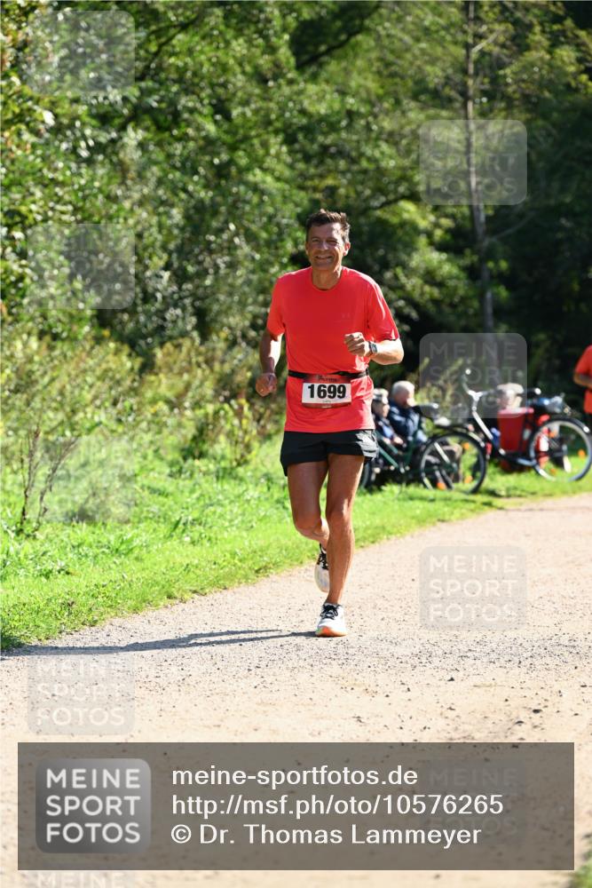 27.09.2026 - 35. Volkslauf durch das schöne Alstertal Dr. Thomas Lammeyer http://msf.ph/oto/10576265 27.09.2026 11:42:40 Laufen 1699 meine-sportfotos.de