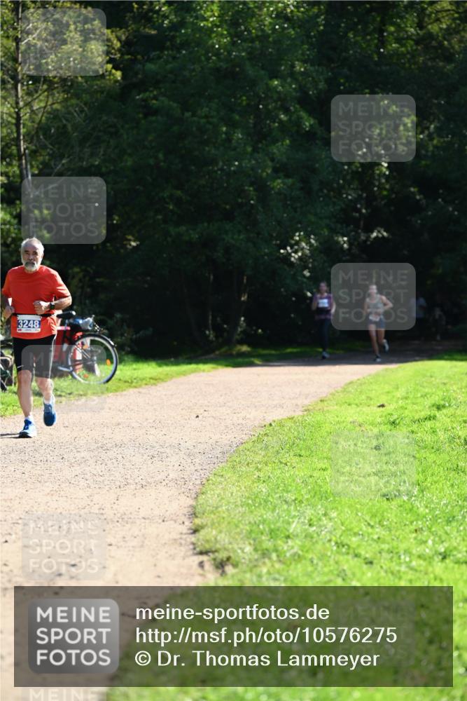 27.09.2026 - 35. Volkslauf durch das schöne Alstertal Dr. Thomas Lammeyer http://msf.ph/oto/10576275 27.09.2026 11:42:42 Laufen 3248 meine-sportfotos.de
