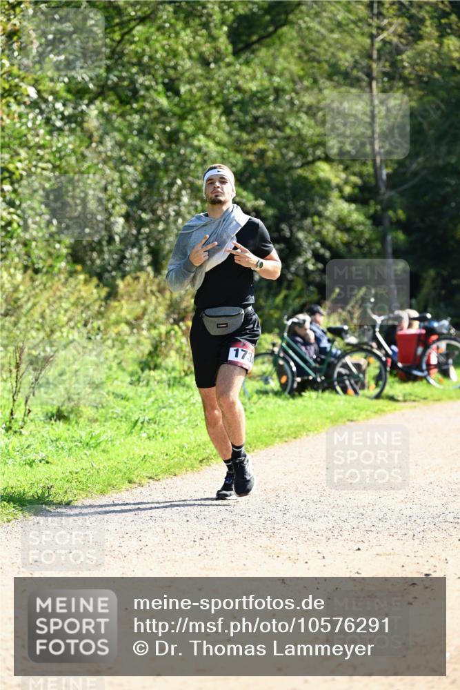 27.09.2026 - 35. Volkslauf durch das schöne Alstertal Dr. Thomas Lammeyer http://msf.ph/oto/10576291 27.09.2026 11:43:01 Laufen 173 meine-sportfotos.de