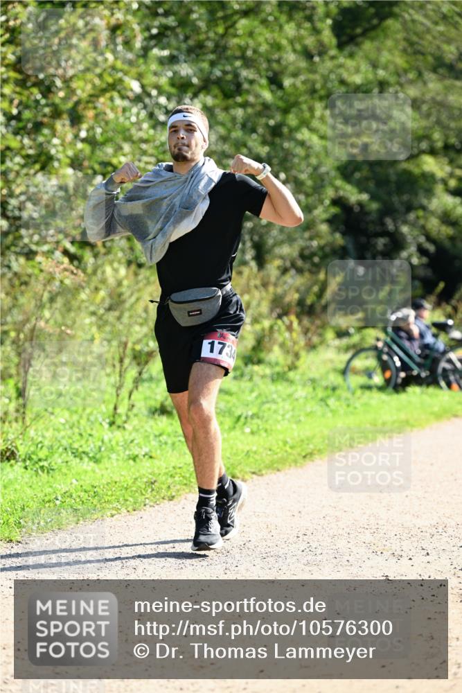 27.09.2026 - 35. Volkslauf durch das schöne Alstertal Dr. Thomas Lammeyer http://msf.ph/oto/10576300 27.09.2026 11:43:01 Laufen 1734 meine-sportfotos.de