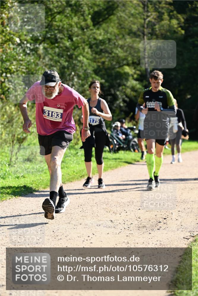 27.09.2026 - 35. Volkslauf durch das schöne Alstertal Dr. Thomas Lammeyer http://msf.ph/oto/10576312 27.09.2026 11:43:15 Laufen 3193, 175 meine-sportfotos.de
