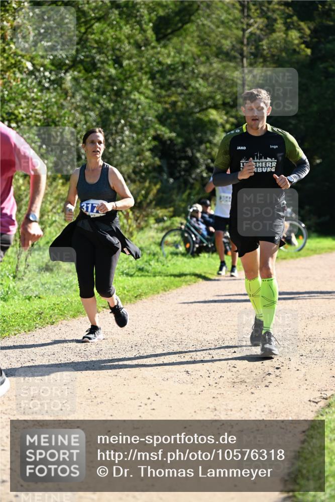 27.09.2026 - 35. Volkslauf durch das schöne Alstertal Dr. Thomas Lammeyer http://msf.ph/oto/10576318 27.09.2026 11:43:16 Laufen 317 meine-sportfotos.de