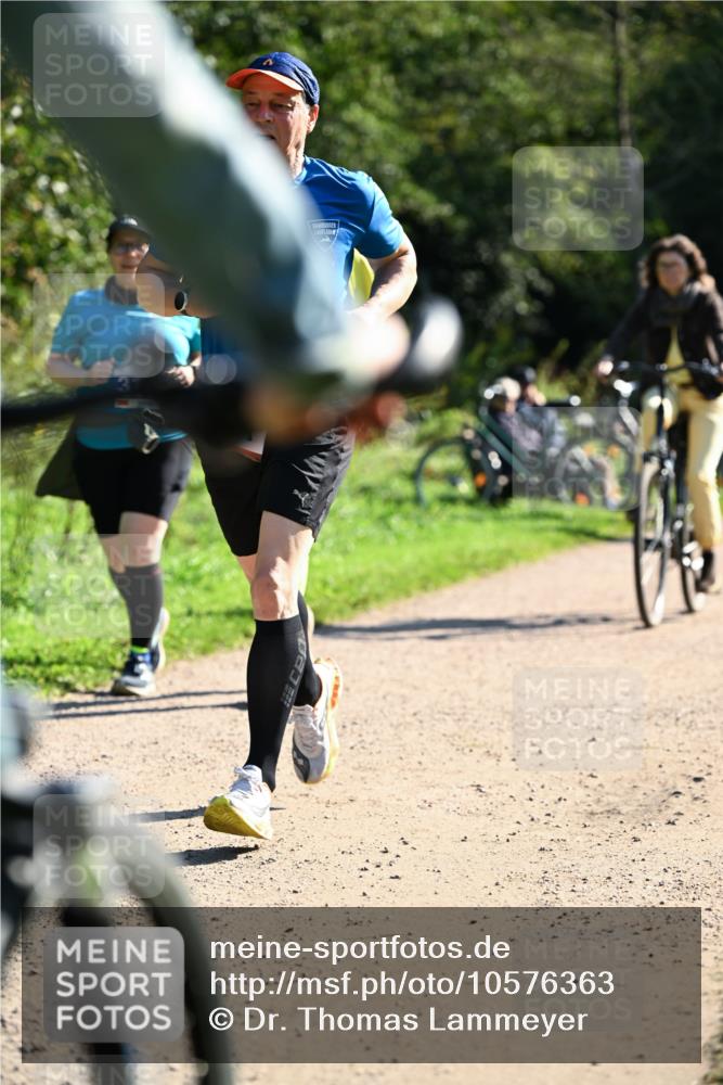 27.09.2026 - 35. Volkslauf durch das schöne Alstertal Dr. Thomas Lammeyer http://msf.ph/oto/10576363 27.09.2026 11:43:44 Laufen  meine-sportfotos.de