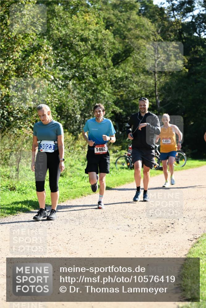 27.09.2026 - 35. Volkslauf durch das schöne Alstertal Dr. Thomas Lammeyer http://msf.ph/oto/10576419 27.09.2026 11:44:07 Laufen 3023, 1462, 1491 meine-sportfotos.de