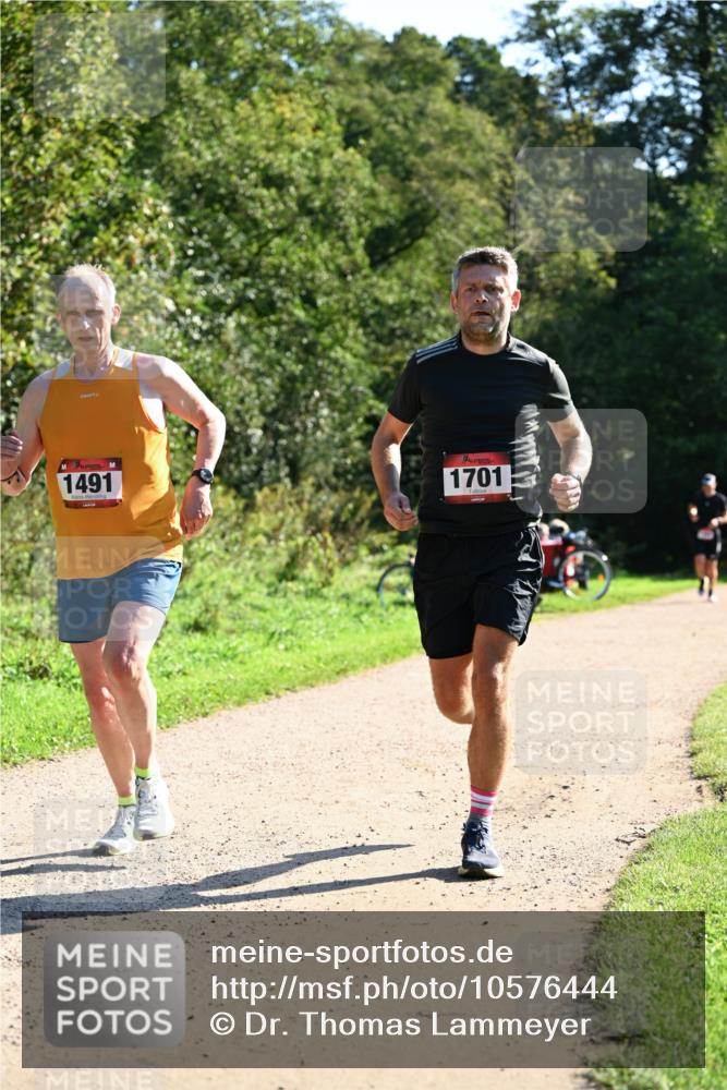 27.09.2026 - 35. Volkslauf durch das schöne Alstertal Dr. Thomas Lammeyer http://msf.ph/oto/10576444 27.09.2026 11:44:10 Laufen 1491, 1701 meine-sportfotos.de