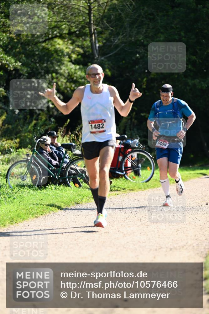 27.09.2026 - 35. Volkslauf durch das schöne Alstertal Dr. Thomas Lammeyer http://msf.ph/oto/10576466 27.09.2026 11:44:31 Laufen 1482, 1484 meine-sportfotos.de
