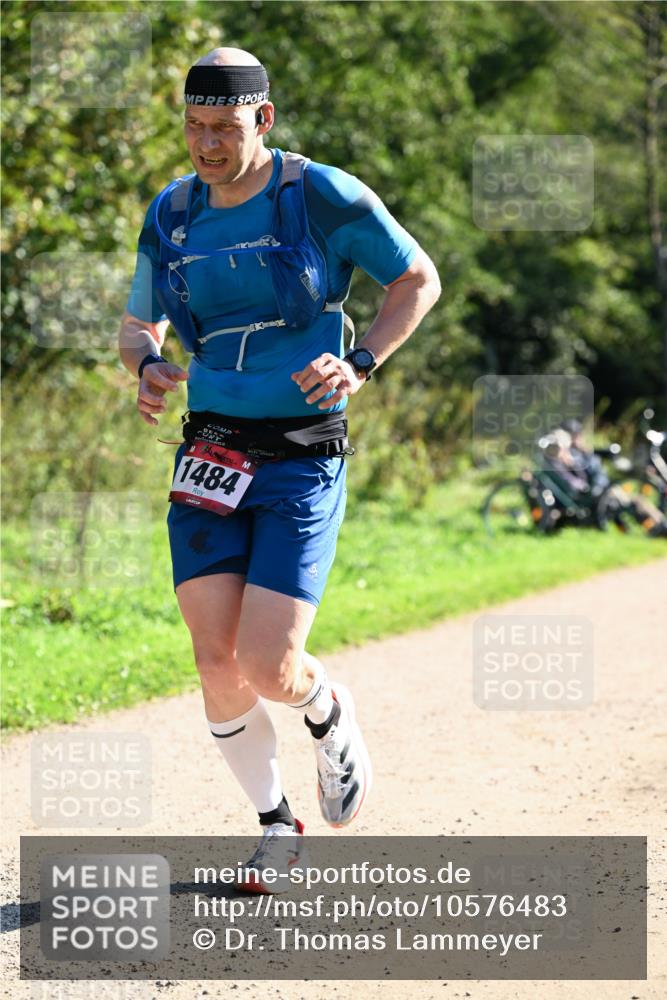 27.09.2026 - 35. Volkslauf durch das schöne Alstertal Dr. Thomas Lammeyer http://msf.ph/oto/10576483 27.09.2026 11:44:36 Laufen 1484 meine-sportfotos.de