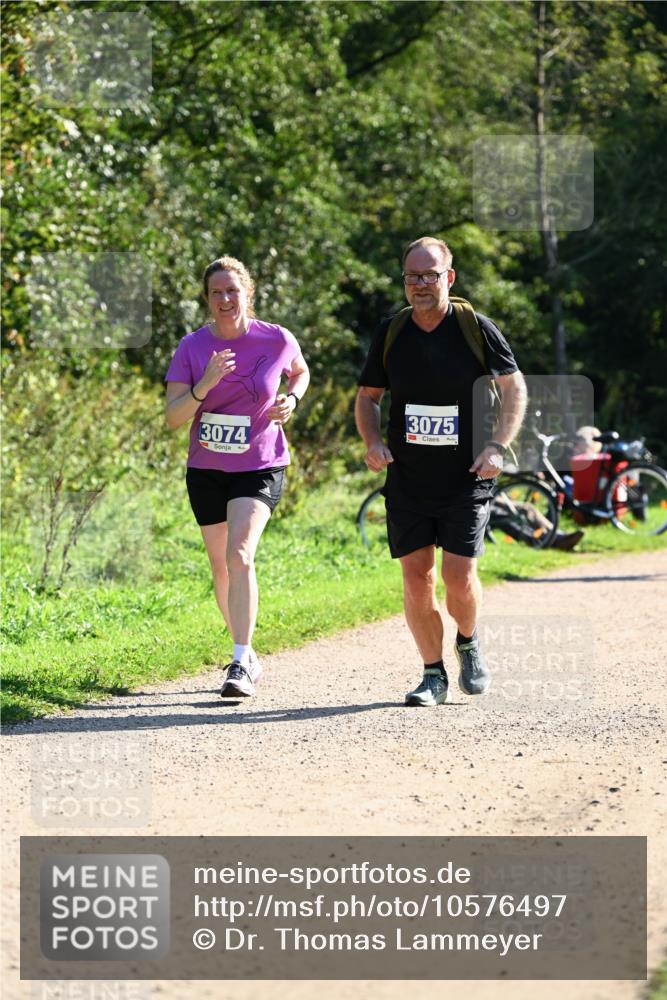 27.09.2026 - 35. Volkslauf durch das schöne Alstertal Dr. Thomas Lammeyer http://msf.ph/oto/10576497 27.09.2026 11:44:43 Laufen 3074, 3075 meine-sportfotos.de
