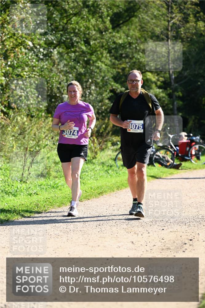 27.09.2026 - 35. Volkslauf durch das schöne Alstertal Dr. Thomas Lammeyer http://msf.ph/oto/10576498 27.09.2026 11:44:43 Laufen 13074, 3075 meine-sportfotos.de