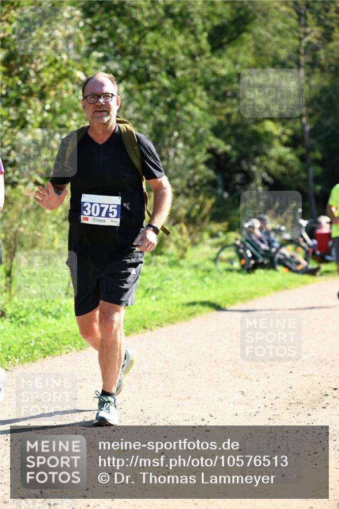 27.09.2026 - 35. Volkslauf durch das schöne Alstertal Dr. Thomas Lammeyer http://msf.ph/oto/10576513 27.09.2026 11:44:44 Laufen 3075 meine-sportfotos.de