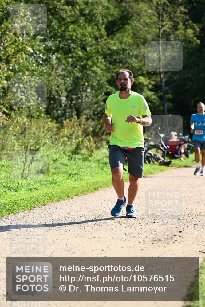 27.09.2026 - 35. Volkslauf durch das schöne Alstertal Dr. Thomas Lammeyer http://msf.ph/oto/10576515 27.09.2026 11:44:47 Laufen 1603 meine-sportfotos.de