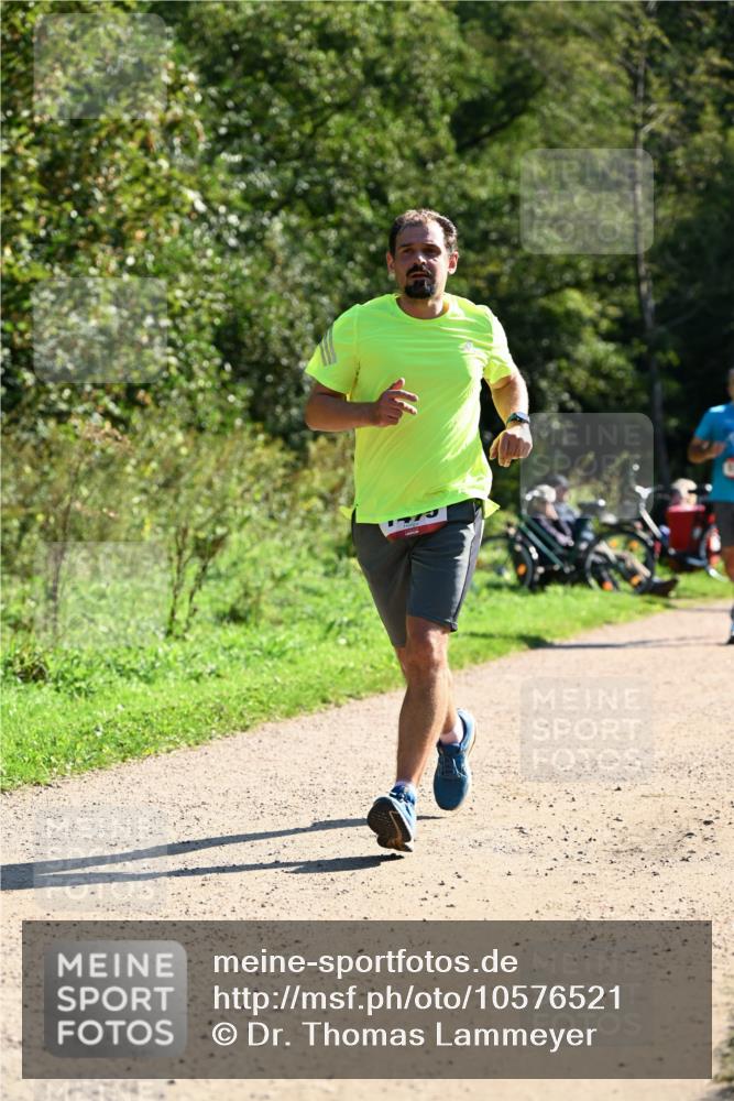 27.09.2026 - 35. Volkslauf durch das schöne Alstertal Dr. Thomas Lammeyer http://msf.ph/oto/10576521 27.09.2026 11:44:47 Laufen  meine-sportfotos.de