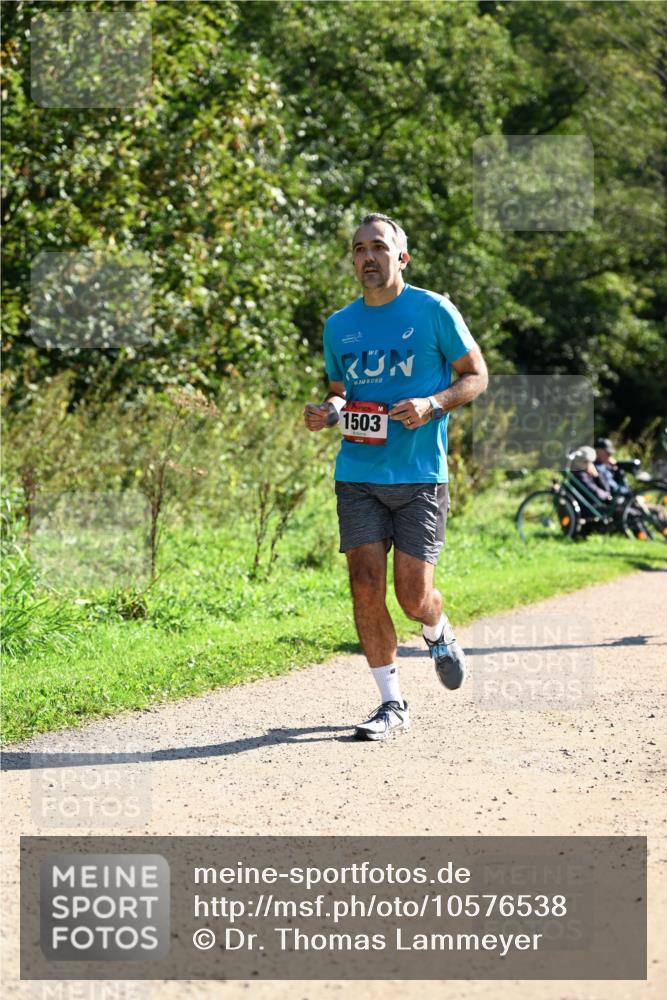 27.09.2026 - 35. Volkslauf durch das schöne Alstertal Dr. Thomas Lammeyer http://msf.ph/oto/10576538 27.09.2026 11:44:51 Laufen 1503 meine-sportfotos.de