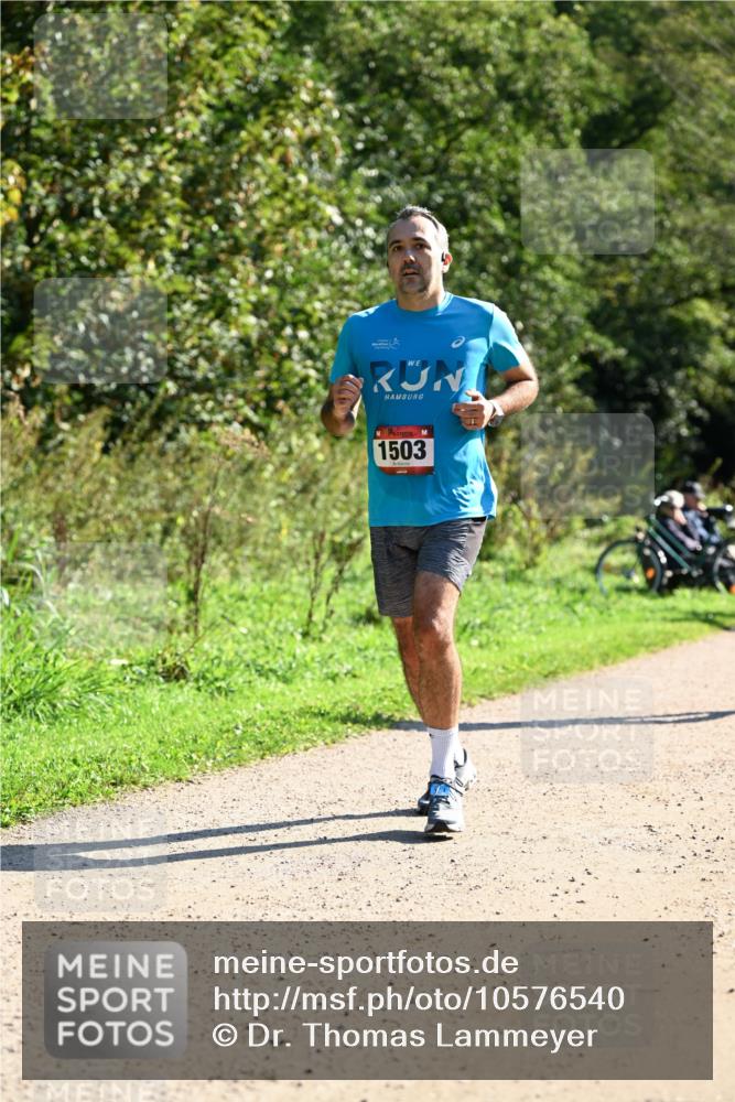 27.09.2026 - 35. Volkslauf durch das schöne Alstertal Dr. Thomas Lammeyer http://msf.ph/oto/10576540 27.09.2026 11:44:51 Laufen 1503 meine-sportfotos.de