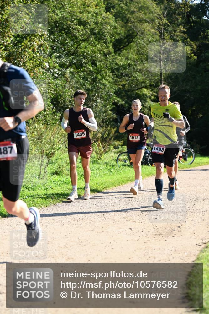 27.09.2026 - 35. Volkslauf durch das schöne Alstertal Dr. Thomas Lammeyer http://msf.ph/oto/10576582 27.09.2026 11:44:56 Laufen 1455, 487, 1018, 1493 meine-sportfotos.de