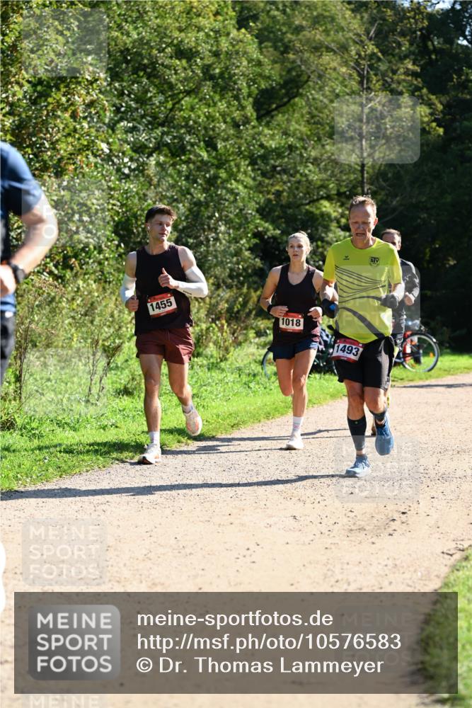 27.09.2026 - 35. Volkslauf durch das schöne Alstertal Dr. Thomas Lammeyer http://msf.ph/oto/10576583 27.09.2026 11:44:56 Laufen 1455, 1018, 1493 meine-sportfotos.de