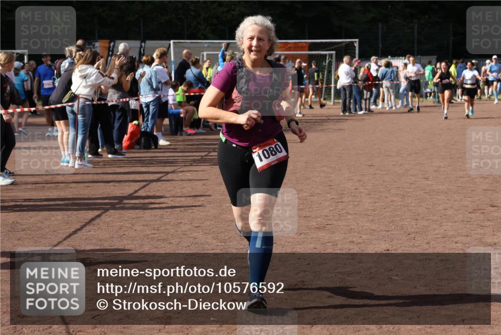 27.09.2026 - 35. Volkslauf durch das schöne Alstertal Strokosch-Dieckow http://msf.ph/oto/10576592 27.09.2026 12:31:00 Ziel 1080 meine-sportfotos.de