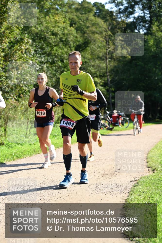 27.09.2026 - 35. Volkslauf durch das schöne Alstertal Dr. Thomas Lammeyer http://msf.ph/oto/10576595 27.09.2026 11:44:57 Laufen 1018, 1493 meine-sportfotos.de