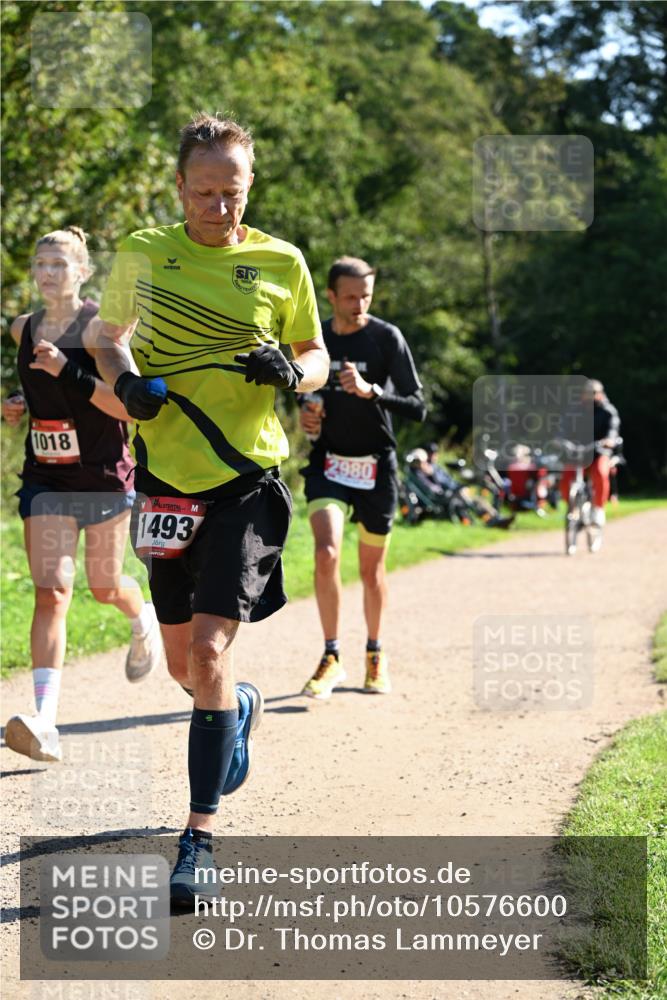 27.09.2026 - 35. Volkslauf durch das schöne Alstertal Dr. Thomas Lammeyer http://msf.ph/oto/10576600 27.09.2026 11:44:58 Laufen 1018, 1493, 2980 meine-sportfotos.de