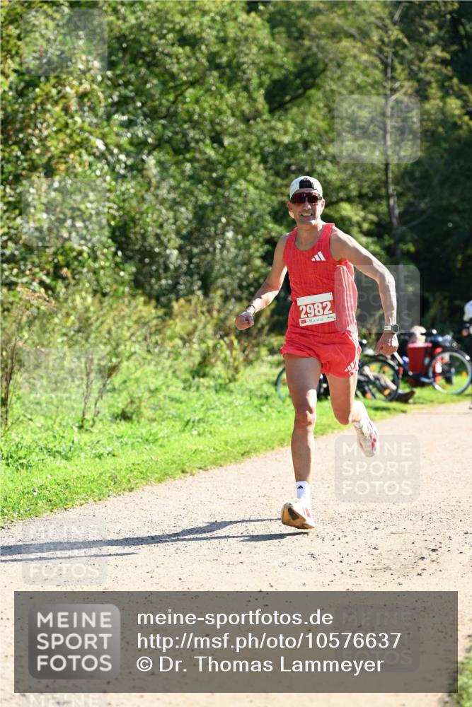 27.09.2026 - 35. Volkslauf durch das schöne Alstertal Dr. Thomas Lammeyer http://msf.ph/oto/10576637 27.09.2026 11:45:35 Laufen 2982 meine-sportfotos.de