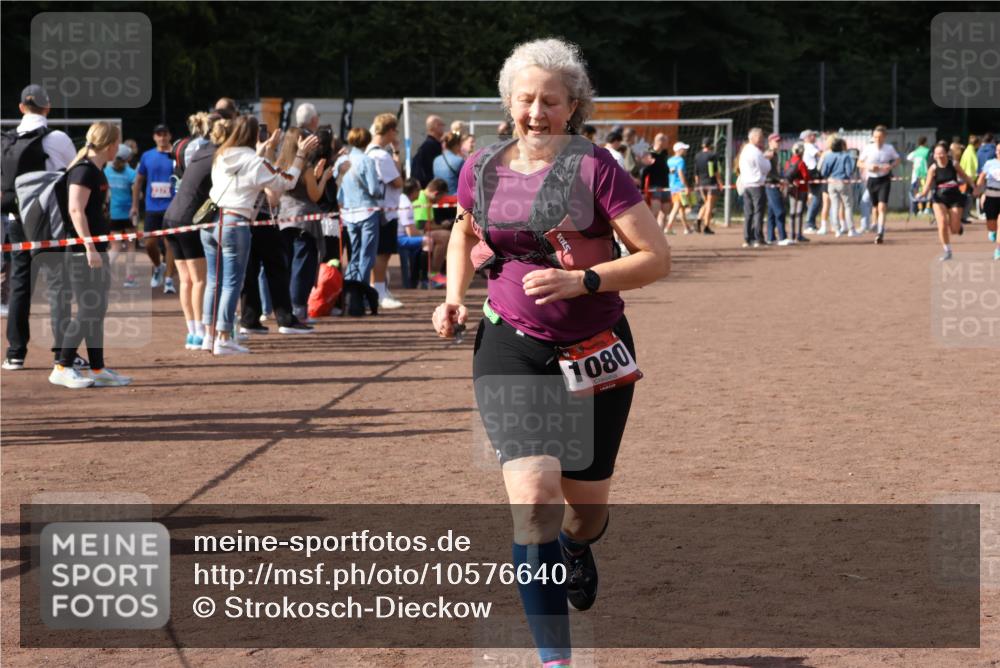 27.09.2026 - 35. Volkslauf durch das schöne Alstertal Strokosch-Dieckow http://msf.ph/oto/10576640 27.09.2026 12:31:00 Ziel 1080 meine-sportfotos.de