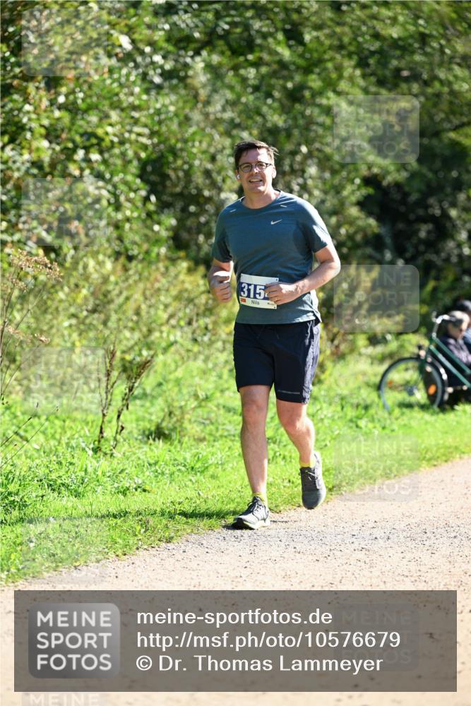 27.09.2026 - 35. Volkslauf durch das schöne Alstertal Dr. Thomas Lammeyer http://msf.ph/oto/10576679 27.09.2026 11:45:47 Laufen 315 meine-sportfotos.de