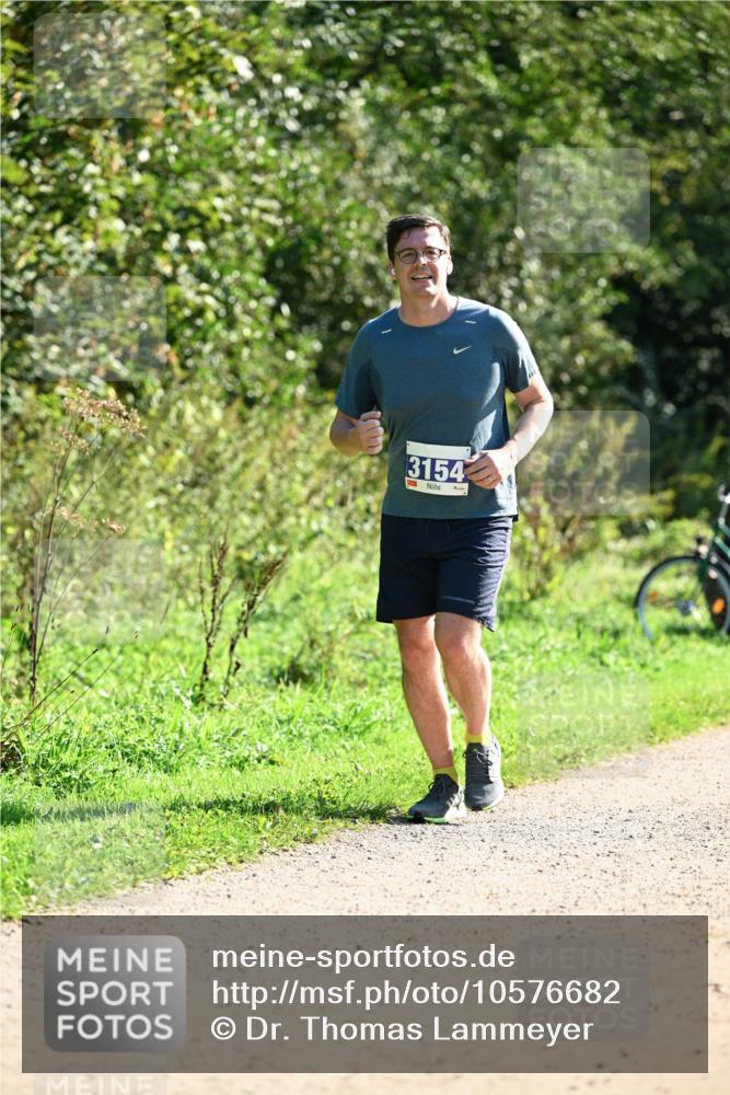 27.09.2026 - 35. Volkslauf durch das schöne Alstertal Dr. Thomas Lammeyer http://msf.ph/oto/10576682 27.09.2026 11:45:47 Laufen 3154 meine-sportfotos.de