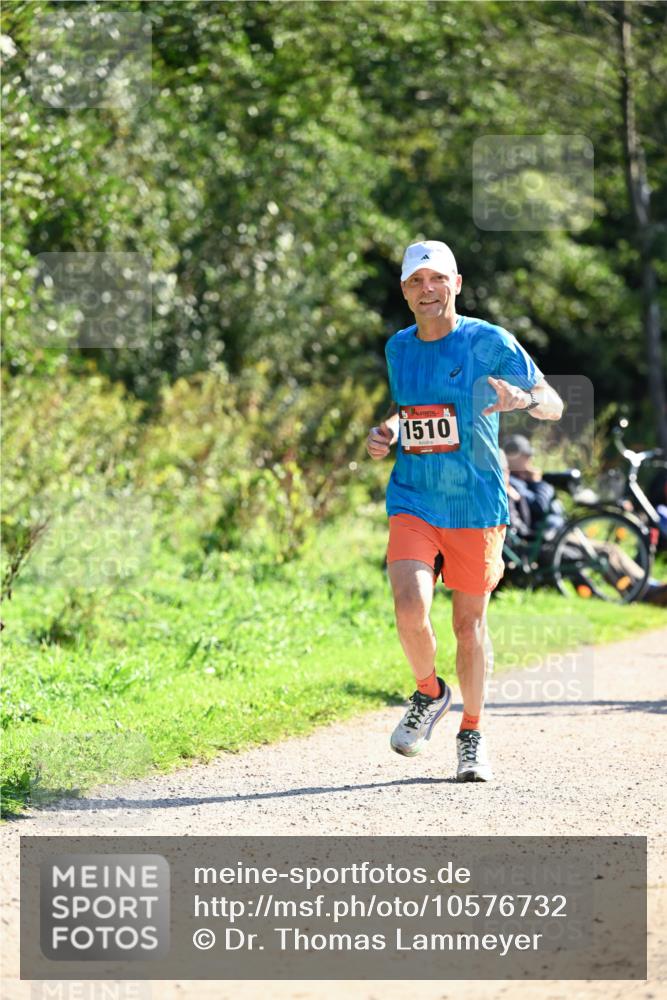 27.09.2026 - 35. Volkslauf durch das schöne Alstertal Dr. Thomas Lammeyer http://msf.ph/oto/10576732 27.09.2026 11:46:11 Laufen 1510 meine-sportfotos.de