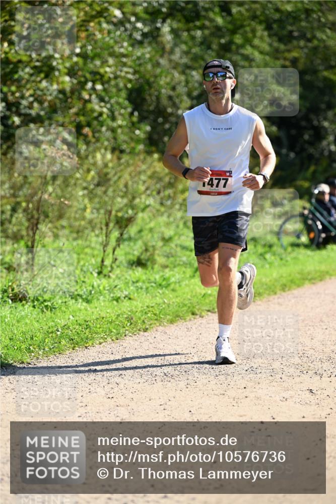 27.09.2026 - 35. Volkslauf durch das schöne Alstertal Dr. Thomas Lammeyer http://msf.ph/oto/10576736 27.09.2026 11:46:19 Laufen 1477 meine-sportfotos.de
