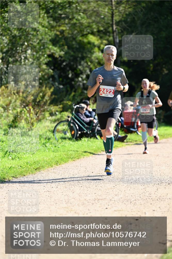 27.09.2026 - 35. Volkslauf durch das schöne Alstertal Dr. Thomas Lammeyer http://msf.ph/oto/10576742 27.09.2026 11:46:26 Laufen 2422, 1027 meine-sportfotos.de