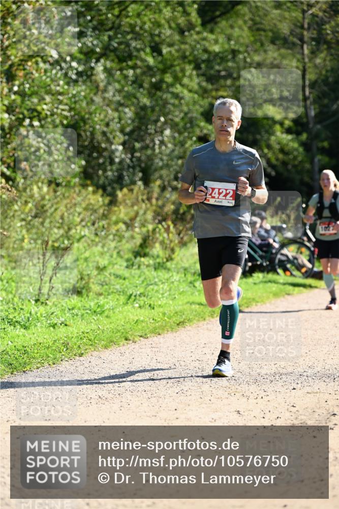 27.09.2026 - 35. Volkslauf durch das schöne Alstertal Dr. Thomas Lammeyer http://msf.ph/oto/10576750 27.09.2026 11:46:27 Laufen 2422, 1027 meine-sportfotos.de