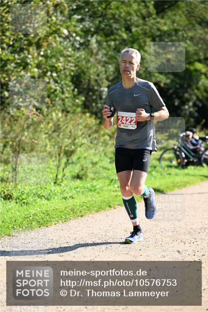 27.09.2026 - 35. Volkslauf durch das schöne Alstertal Dr. Thomas Lammeyer http://msf.ph/oto/10576753 27.09.2026 11:46:27 Laufen 2422 meine-sportfotos.de