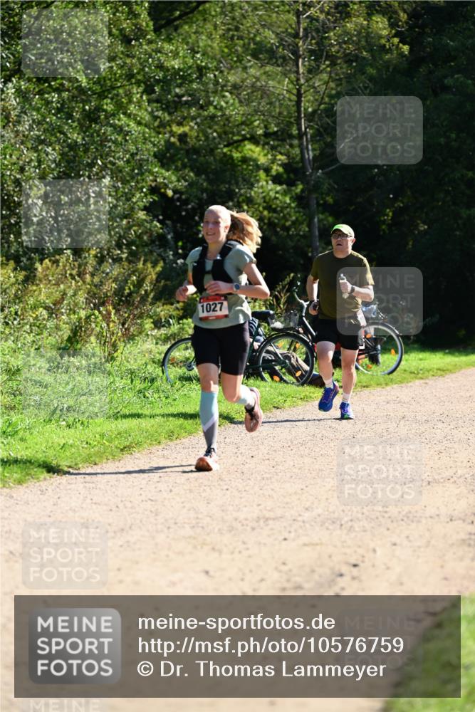 27.09.2026 - 35. Volkslauf durch das schöne Alstertal Dr. Thomas Lammeyer http://msf.ph/oto/10576759 27.09.2026 11:46:28 Laufen 1027 meine-sportfotos.de