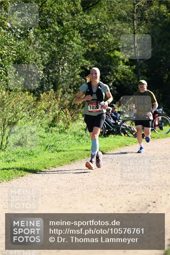27.09.2026 - 35. Volkslauf durch das schöne Alstertal Dr. Thomas Lammeyer http://msf.ph/oto/10576761 27.09.2026 11:46:29 Laufen 1027 meine-sportfotos.de