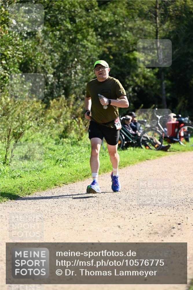 27.09.2026 - 35. Volkslauf durch das schöne Alstertal Dr. Thomas Lammeyer http://msf.ph/oto/10576775 27.09.2026 11:46:31 Laufen  meine-sportfotos.de