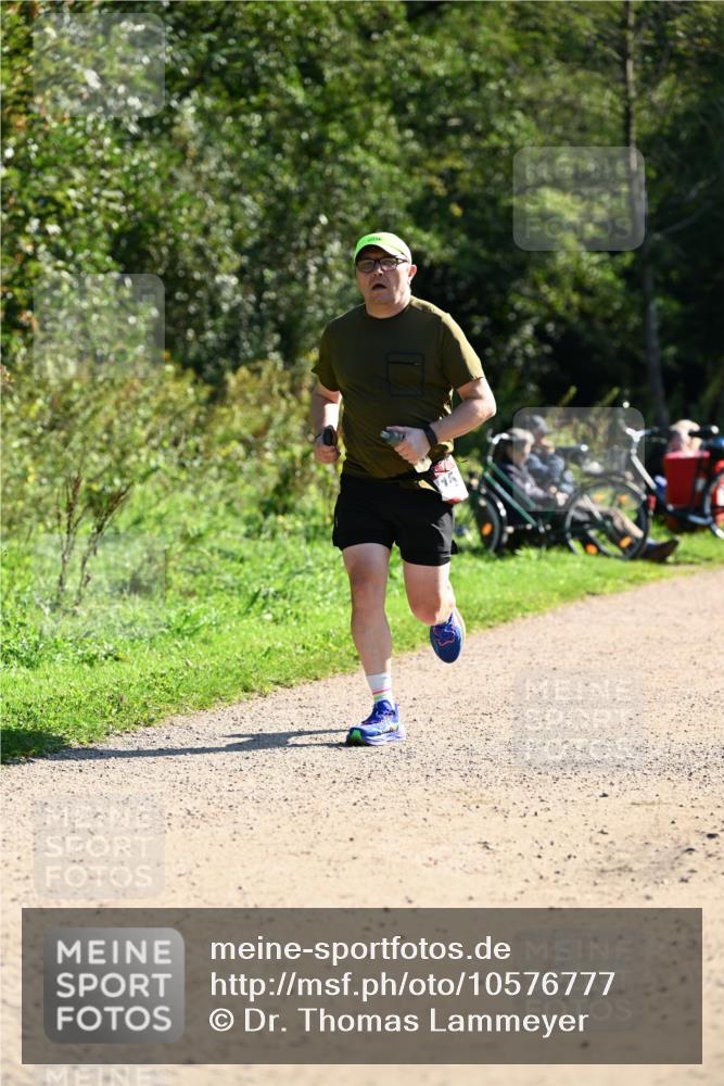 27.09.2026 - 35. Volkslauf durch das schöne Alstertal Dr. Thomas Lammeyer http://msf.ph/oto/10576777 27.09.2026 11:46:31 Laufen  meine-sportfotos.de