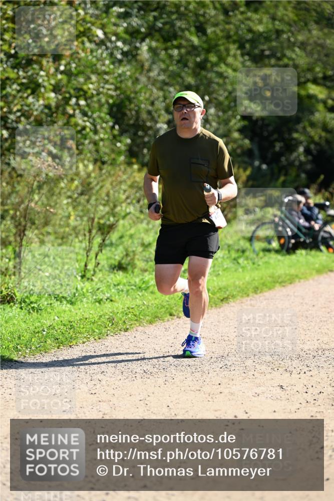 27.09.2026 - 35. Volkslauf durch das schöne Alstertal Dr. Thomas Lammeyer http://msf.ph/oto/10576781 27.09.2026 11:46:31 Laufen  meine-sportfotos.de