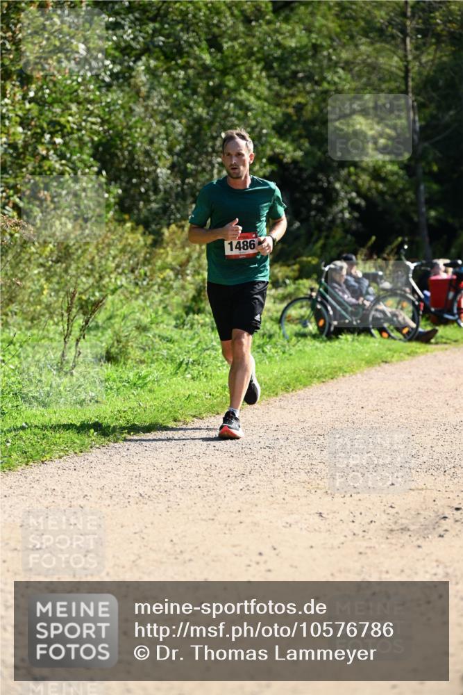27.09.2026 - 35. Volkslauf durch das schöne Alstertal Dr. Thomas Lammeyer http://msf.ph/oto/10576786 27.09.2026 11:46:44 Laufen 1486 meine-sportfotos.de