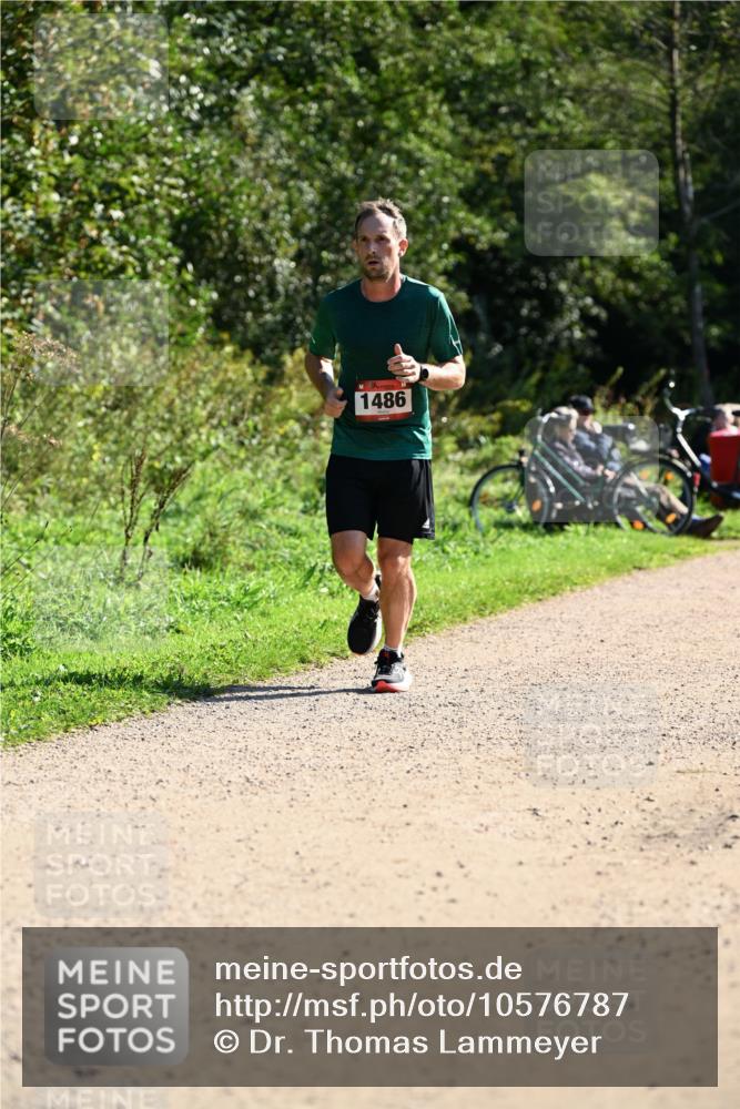 27.09.2026 - 35. Volkslauf durch das schöne Alstertal Dr. Thomas Lammeyer http://msf.ph/oto/10576787 27.09.2026 11:46:44 Laufen 1486 meine-sportfotos.de