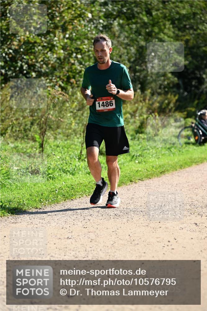 27.09.2026 - 35. Volkslauf durch das schöne Alstertal Dr. Thomas Lammeyer http://msf.ph/oto/10576795 27.09.2026 11:46:45 Laufen 1486 meine-sportfotos.de