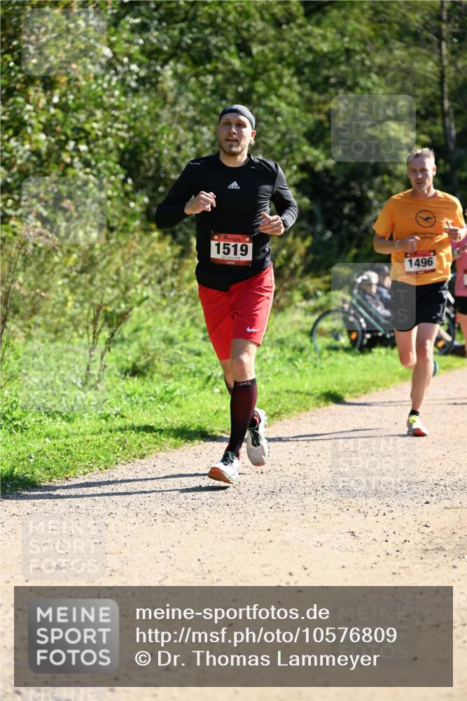27.09.2026 - 35. Volkslauf durch das schöne Alstertal Dr. Thomas Lammeyer http://msf.ph/oto/10576809 27.09.2026 11:46:51 Laufen 1519, 1496 meine-sportfotos.de