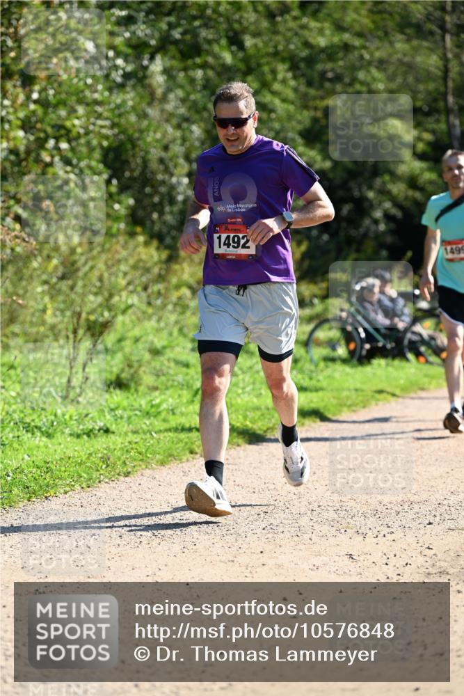 27.09.2026 - 35. Volkslauf durch das schöne Alstertal Dr. Thomas Lammeyer http://msf.ph/oto/10576848 27.09.2026 11:47:06 Laufen 1492, 1499 meine-sportfotos.de